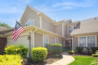 Building Photo - 707 Clover Hill Ct
