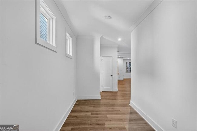 Foto del edificio - 608 Avondale Pk Cir