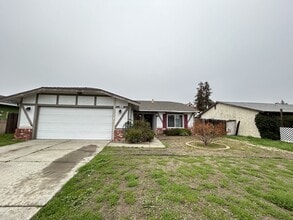 Building Photo - 461 Pamela Dr