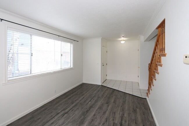 Foto del edificio - 7831cd - Bickmore, D.