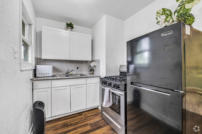 1HAB, 1BA - 550 ft² - Cocina - Ashley Apartments