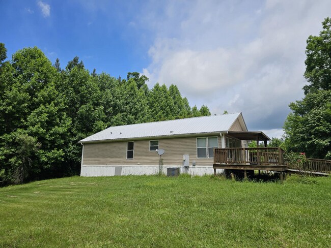 Foto del edificio - 3835 Bachelor Creek Rd
