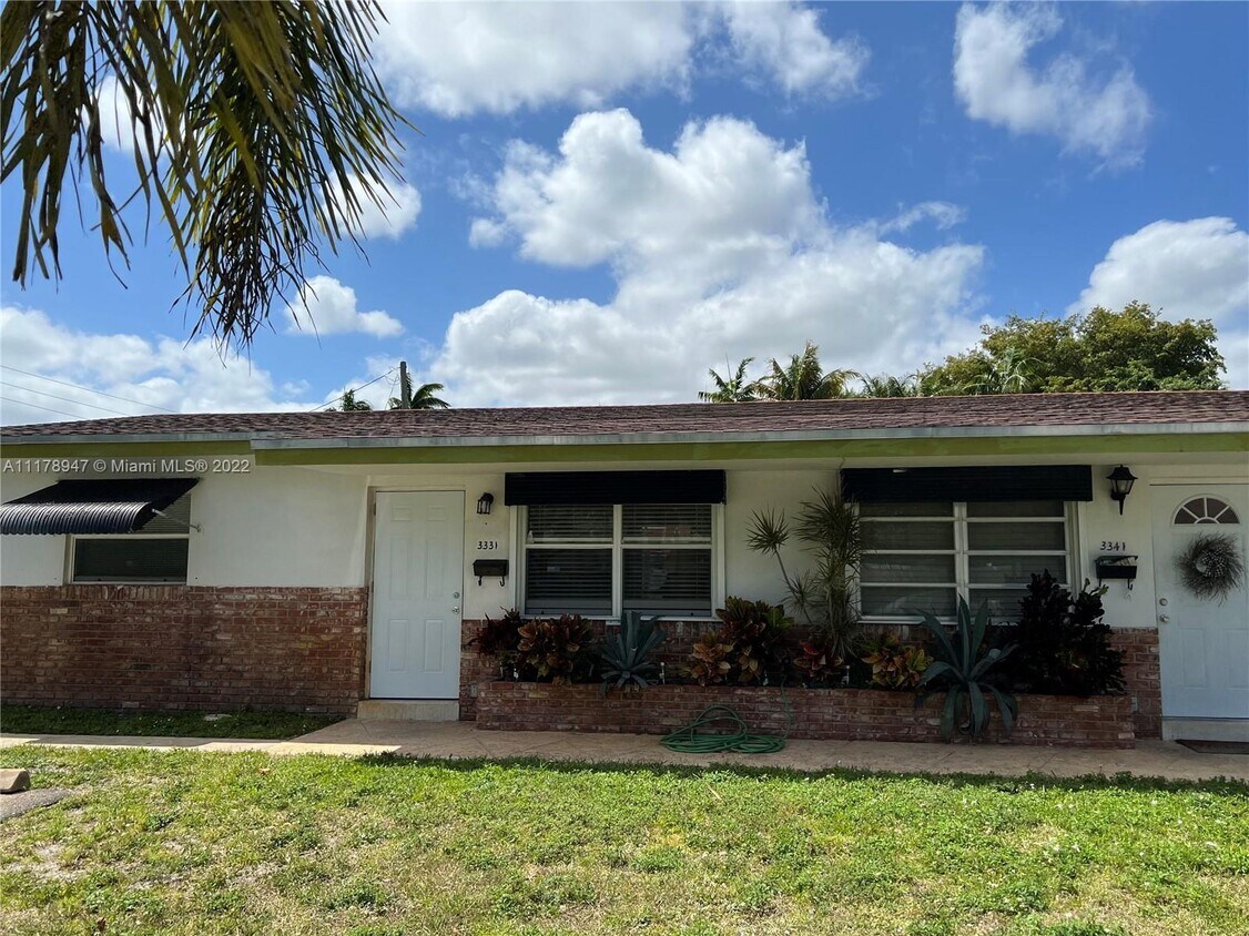 Foto principal - 3331 NE 16th Ave