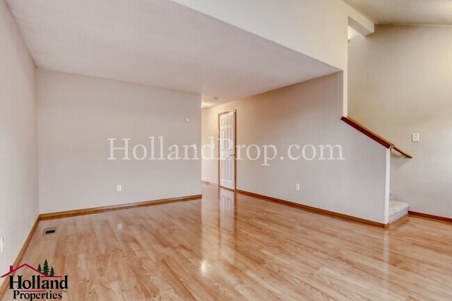 Foto del edificio - Beautiful 4 Bedroom Home in Excellent Beaverton Location!