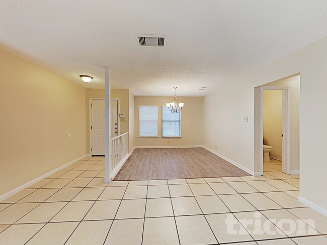 Building Photo - 6419 Beech Trail Dr