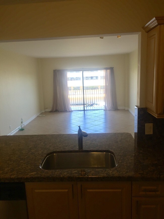Foto del edificio - 1455 N Treasure Dr