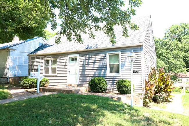 Building Photo - 402 Millman Dr