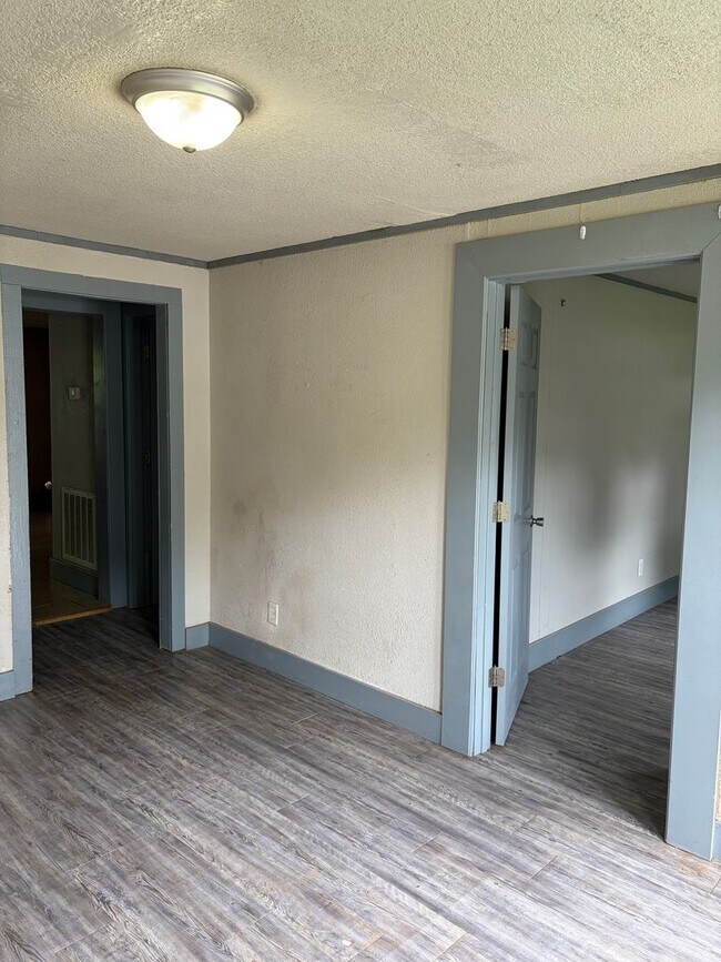Foto del edificio - 2810 N Albert Pike Ave
