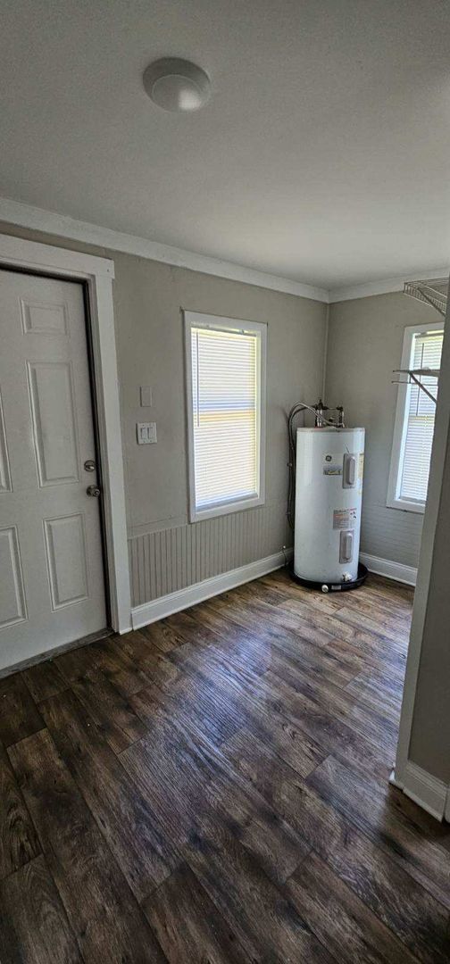 Building Photo - ***Price Reduction***