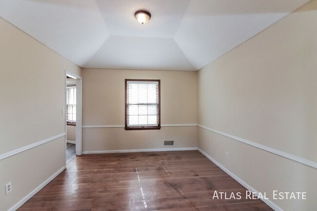 Foto del edificio - 9011 W 105th St