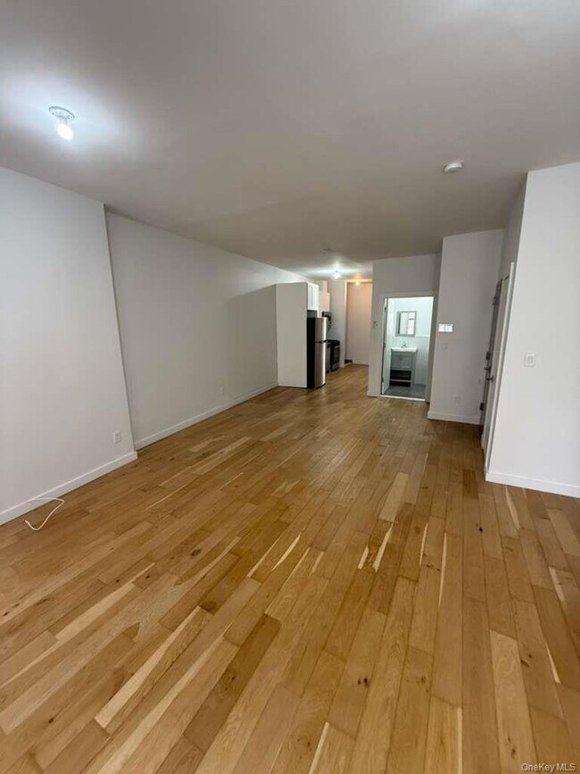 Foto del edificio - 2807 Third Ave