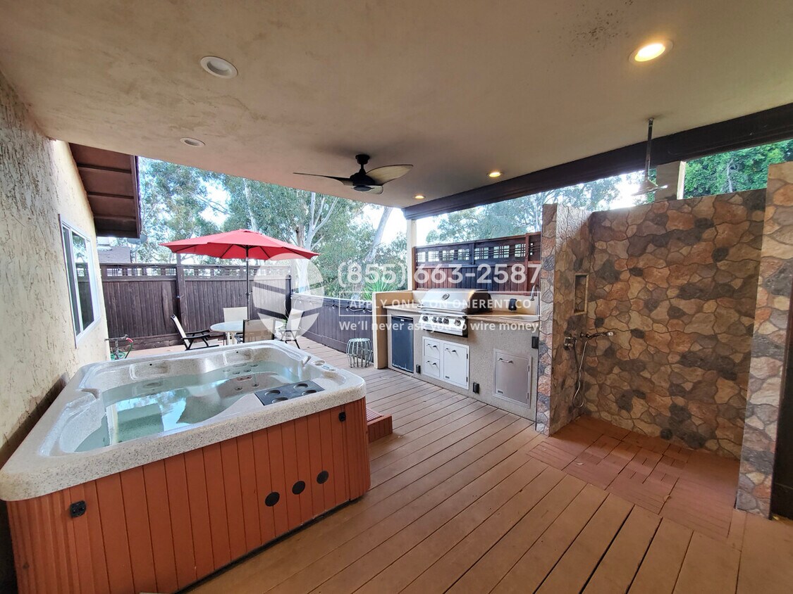 Primary Photo - 1022 Edgemont Pl