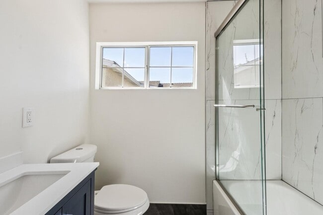Building Photo - 11247 Michael Hunt Dr