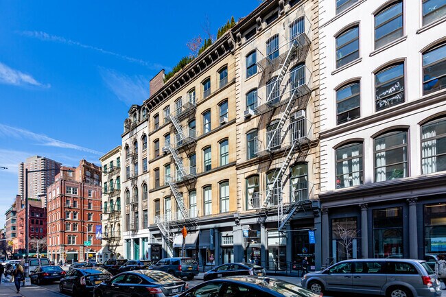 Foto del edificio - 106 Reade St
