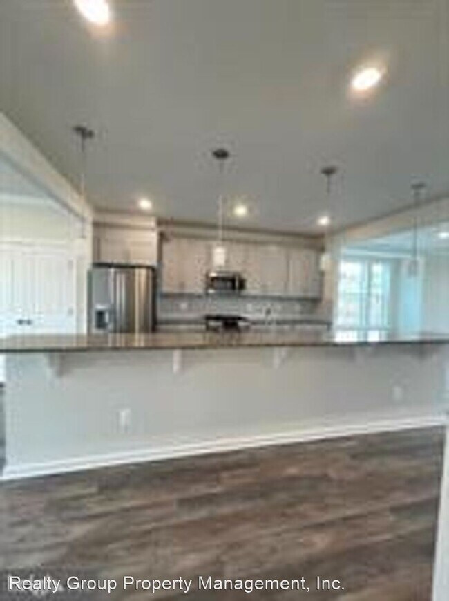Building Photo - 3 br, 2.5 bath House - 7103 Delegate Pl