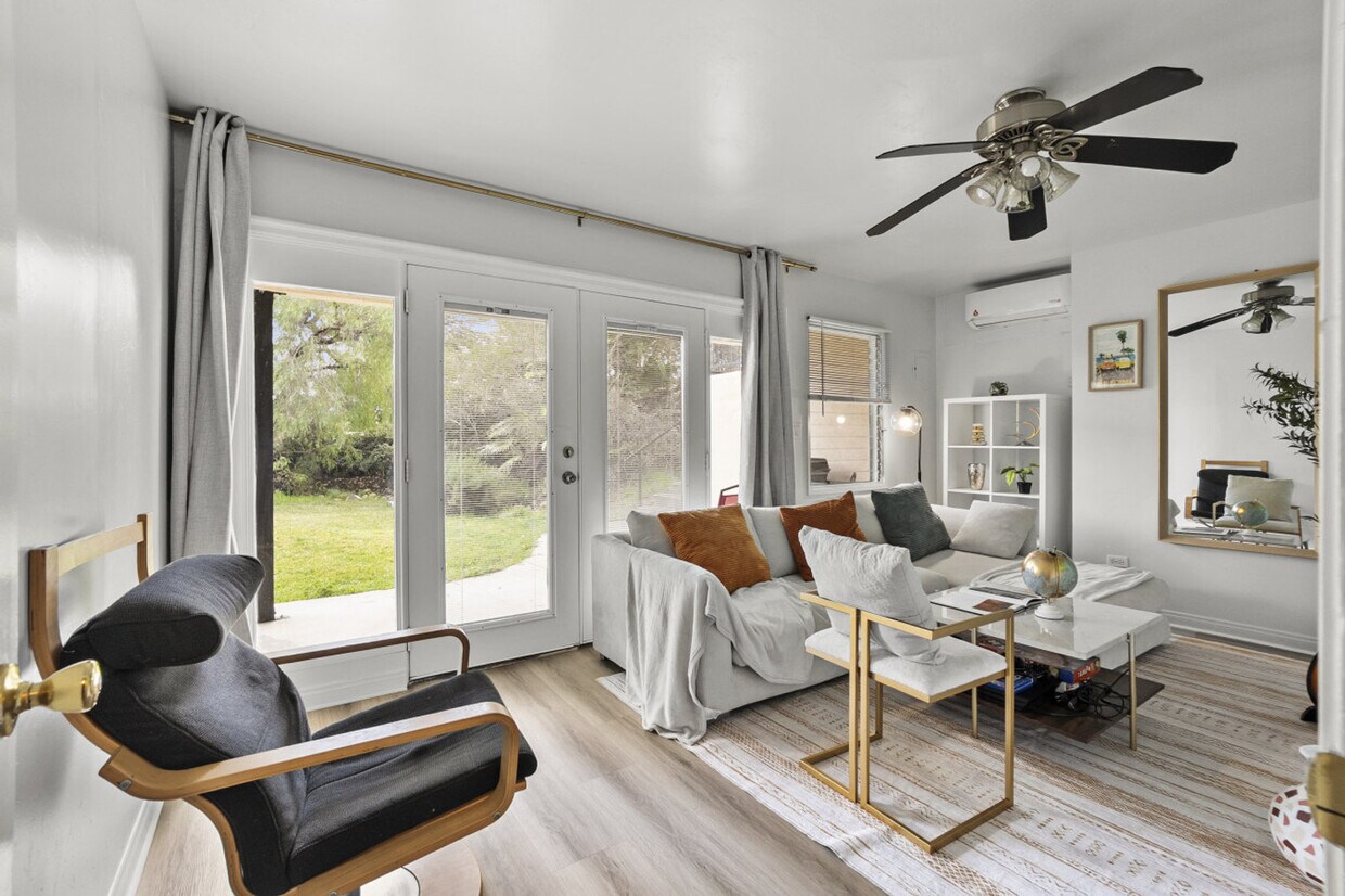 Primary Photo - 4989 Randlett Dr