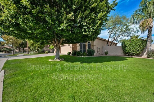Foto del edificio - 4843 S Oleander Dr