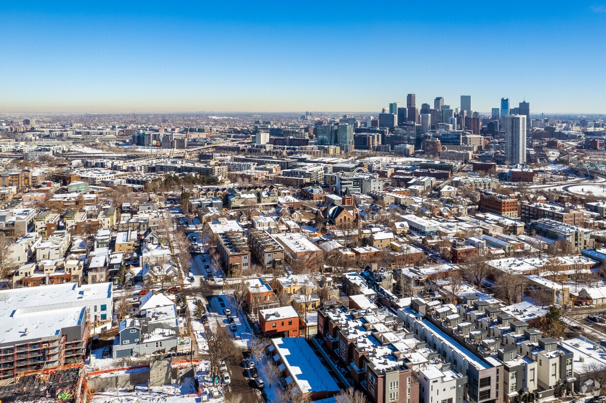 Contexto - 3030 Wyandot St