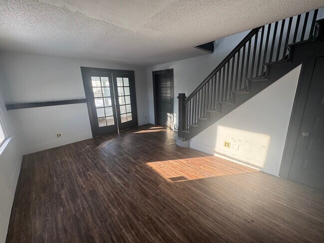 Foto del edificio - 1507 E Main St