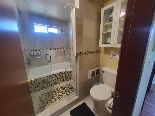 Foto del edificio - 7398 Birch Bay Dr