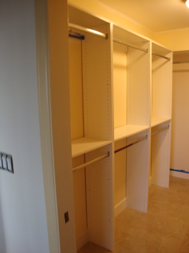 Building Photo - 750 NE Spanish River Blvd