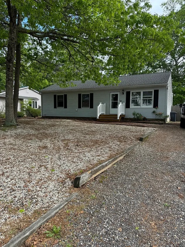 Primary Photo - 1217 Galley Ave