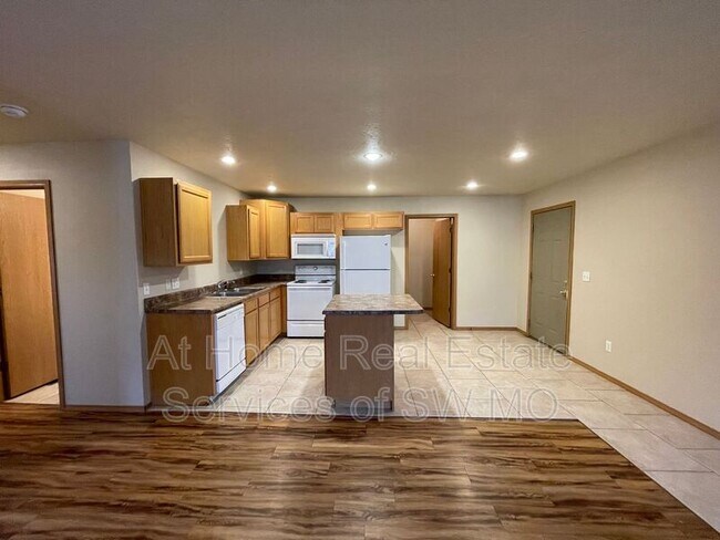 Foto del edificio - 5651 N Purple Ln