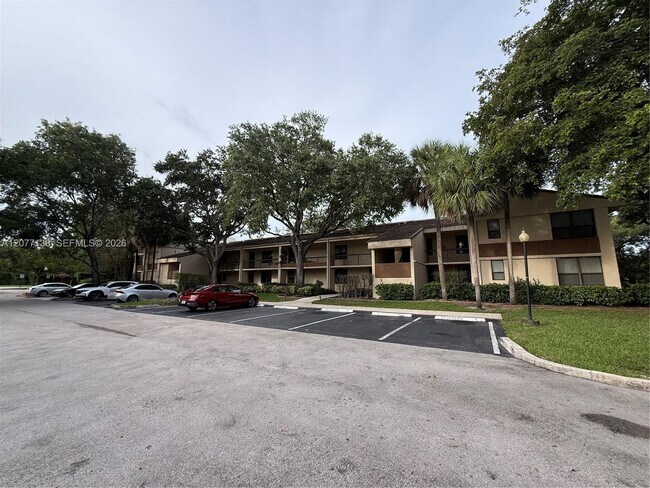Foto del edificio - 40 NW 76th Ave