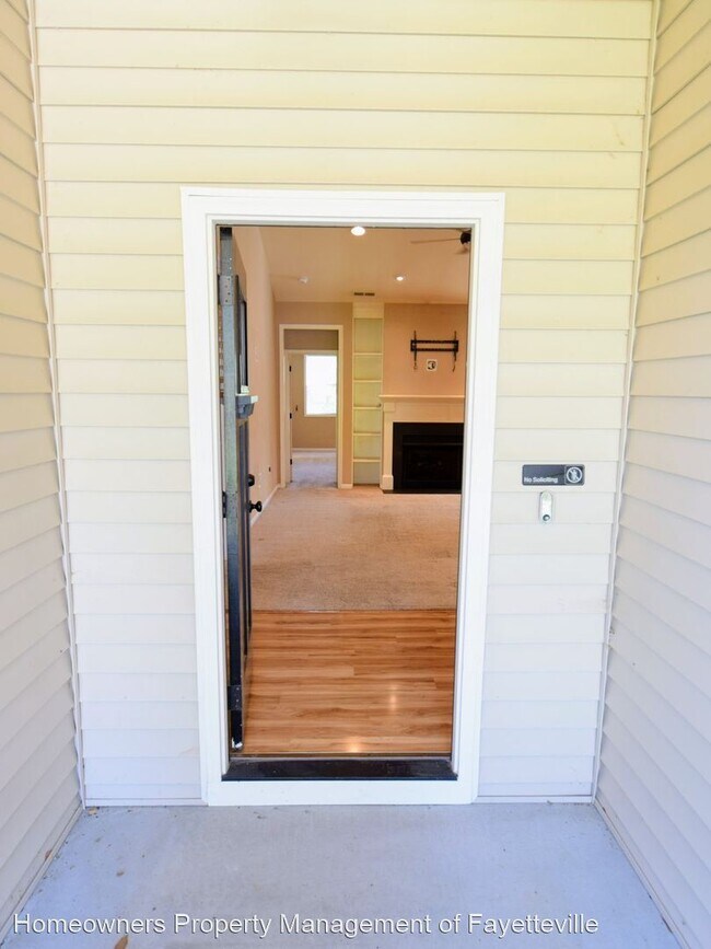 Building Photo - 3 br, 2 bath House - 479 Juno Dr