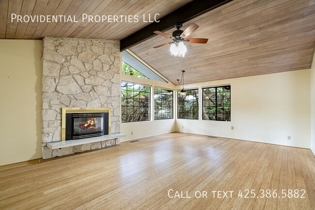 Photo - 9530 NE 30th St- House