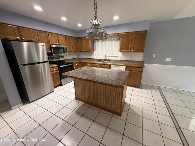 Foto del edificio - 1506 Heartwellville St NW