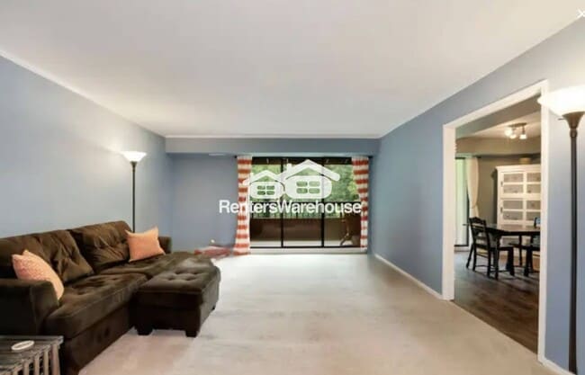 Foto del edificio - 5675 Harpers Farm Rd