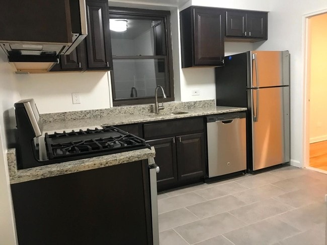 Building Photo - 3415 Parsons Blvd