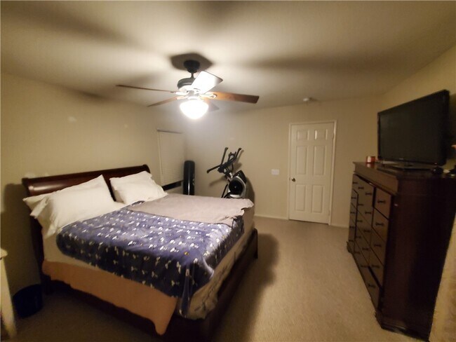 Building Photo - 42165 Calabria Dr