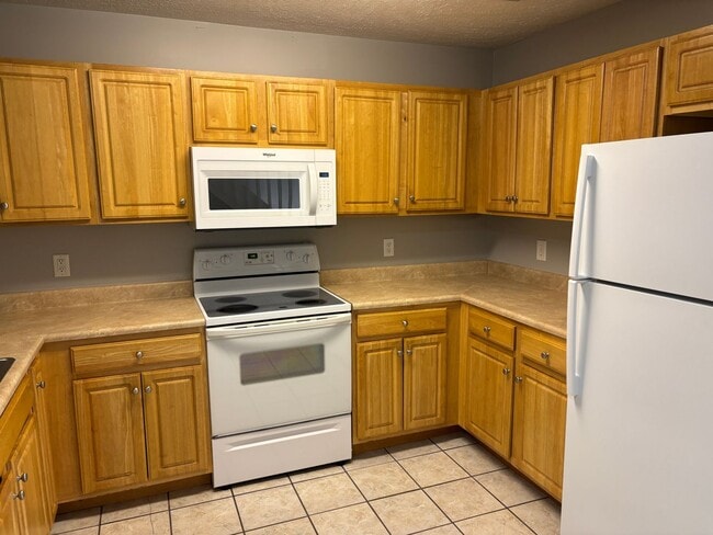 Building Photo - Coastal Duplex for Rent – Less Than One Mile from Ocean Isle Beach