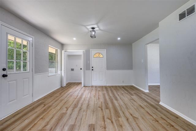 Building Photo - 416 W Lamberth Rd