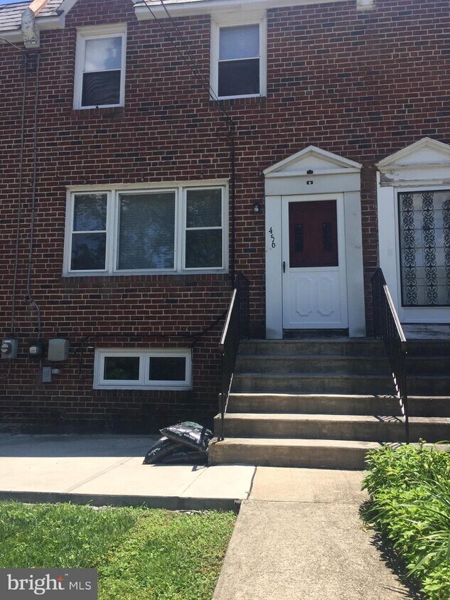 456 Woodlawn Terrace, Collingswood, NJ 08108 Townhome Rentals in