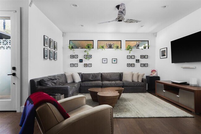 Foto del edificio - 4420 Mt Vernon Dr