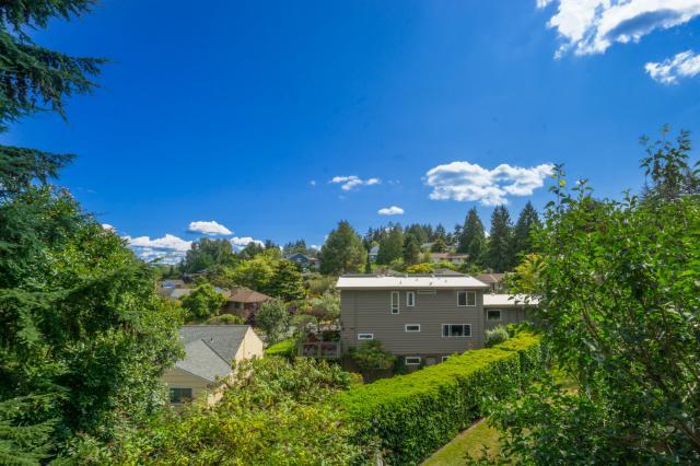 Building Photo - 2 bedroom in Seattle WA 98105
