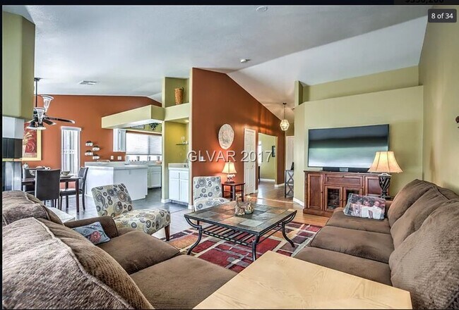 Foto del edificio - 9413 Mt Bret Ave