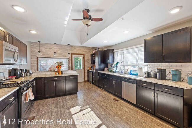 Foto del edificio - 4 br, 3.5 bath House - 45 s. 13th Street