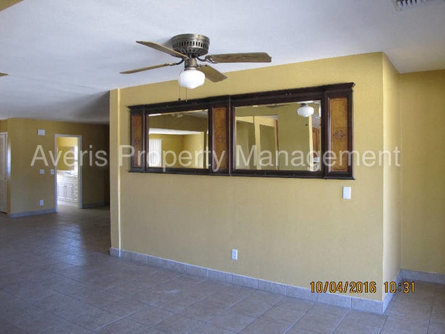 Building Photo - 34830 Calle Arnaz