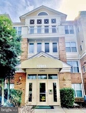 Building Photo - 12913 Alton Square