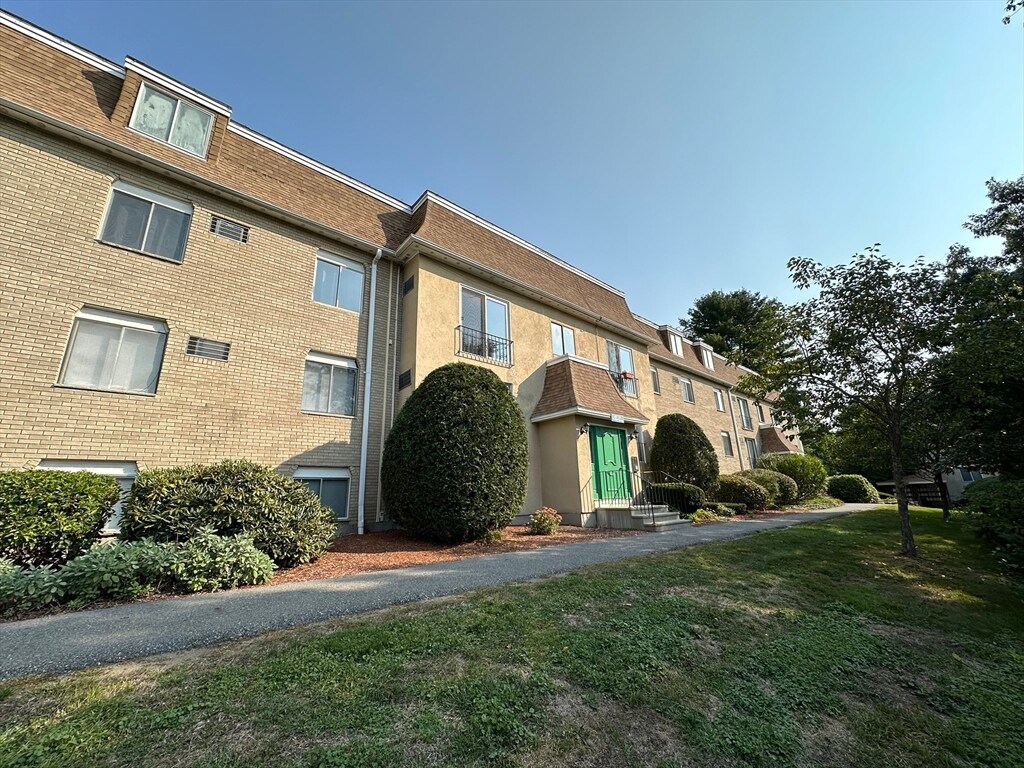 Foto principal - 202 Swanson Rd