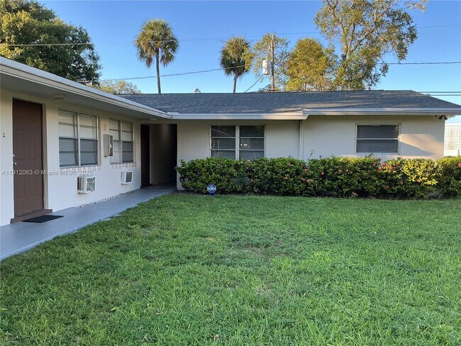 Foto del edificio - 1433 SW 24th Ct