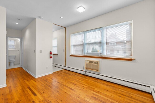 Foto del edificio - 239 Crescent Ln