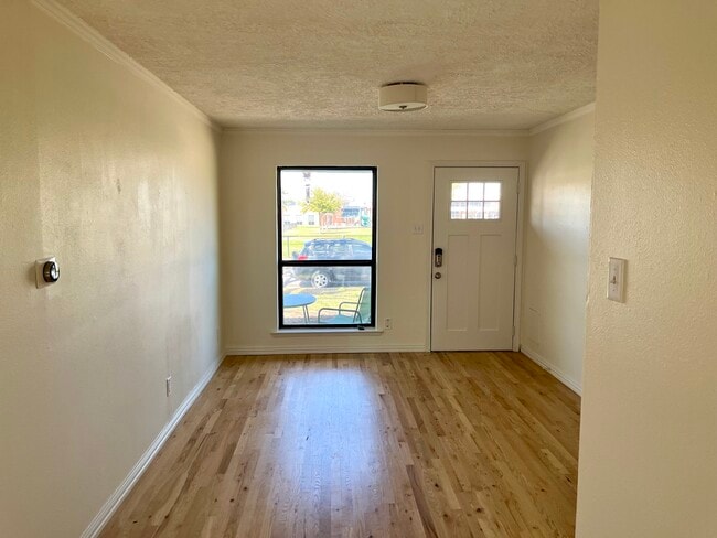 Photo - 2708 Janet Way House