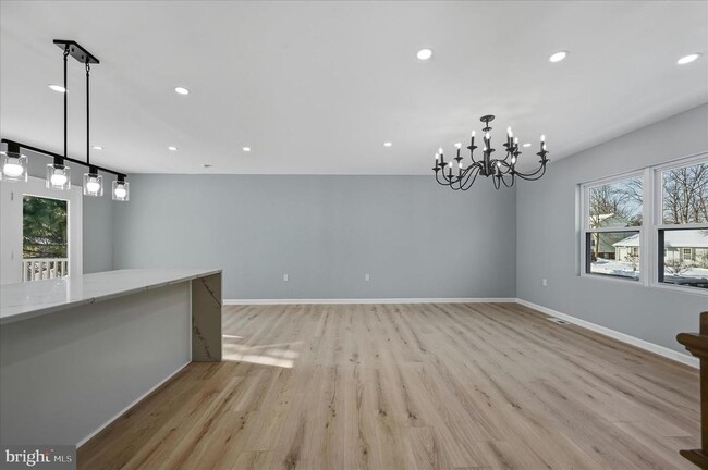 Foto del edificio - 110 Elaine Dr