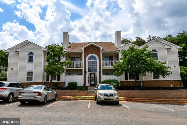 Building Photo - 114 Westwick Ct