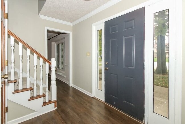Building Photo - 4 Bedroom Carmel Home!